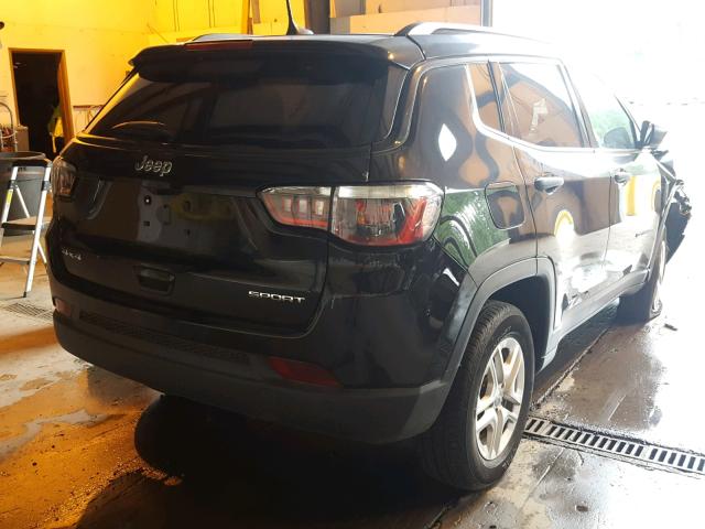 3C4NJDABXJT126753 - 2018 JEEP COMPASS SP 黑色 照片 4