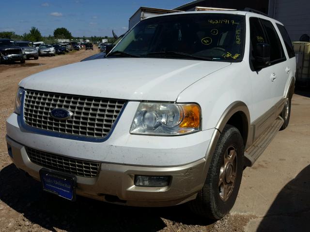 1FMFU18515LA59709 - 2005 FORD EXPEDITION WHITE photo 2