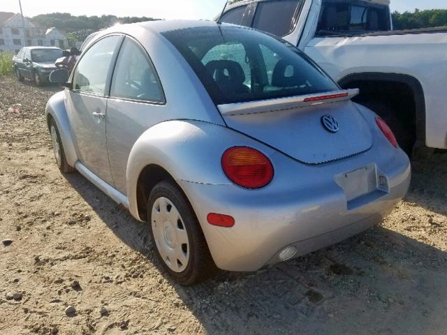 3VWCA21C7YM415496 - 2000 VOLKSWAGEN NEW BEETLE ვერცხლისფერი ფოტო 3