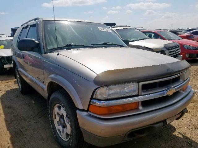 1GNDT13W22K215277 - 2002 CHEVROLET BLAZER BROWN photo 1