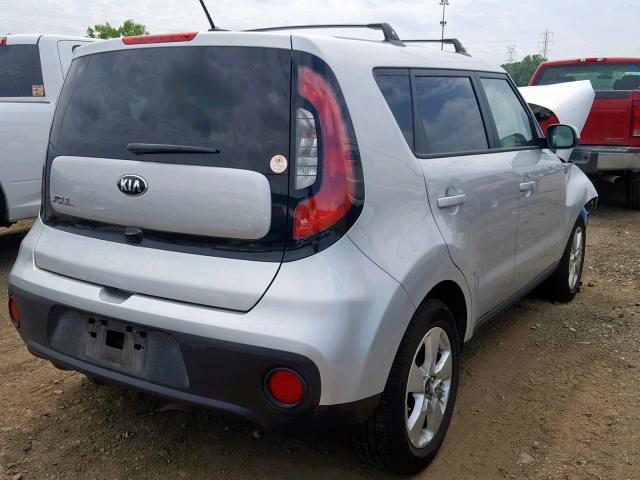 KNDJN2A23K7013322 - 2019 KIA SOUL SILVER photo 4