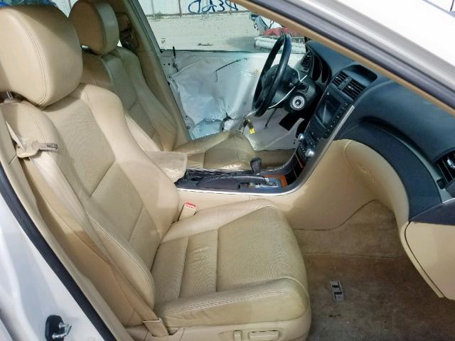 19UUA66236A029202 - 2006 ACURA 3.2TL WHITE photo 5