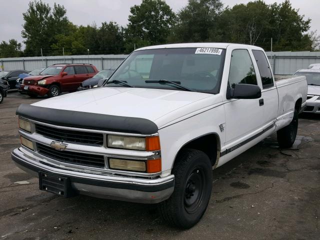 1GCGC29JXWE173890 - 1998 CHEVROLET GMT-400 C2 WHITE photo 2