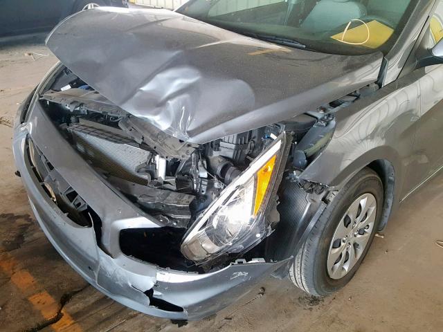 KMHCT4AE2HU352244 - 2017 HYUNDAI ACCENT SE GRAY photo 9