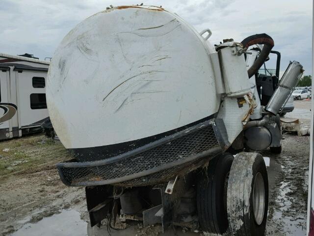 2NPNHD7X33M589876 - 2003 PETERBILT 330 WHITE photo 4