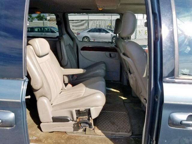 2A4GP54LX7R205640 - 2007 CHRYSLER TOWN & COU BLUE photo 6