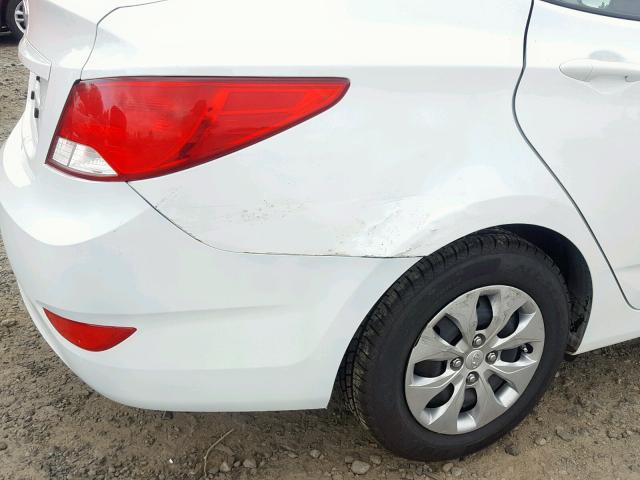 KMHCT4AE4HU335848 - 2017 HYUNDAI ACCENT SE WHITE photo 9