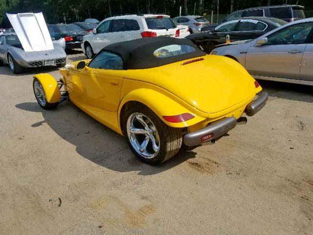 1P3EW65G3XV501149 - 1999 PLYMOUTH PROWLER YELLOW photo 3