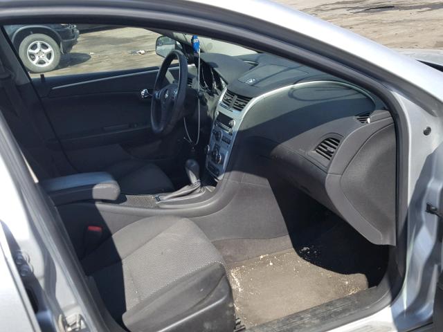 1G1ZH57B09F259580 - 2009 CHEVROLET MALIBU 1LT ვერცხლისფერი ფოტო 5