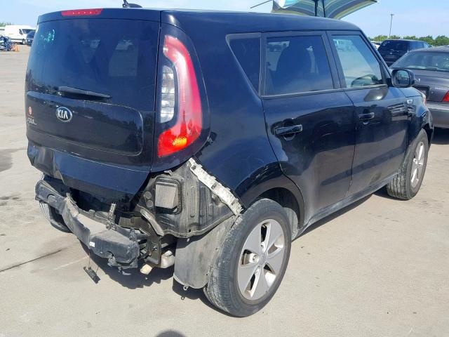 KNDJN2A25G7352106 - 2016 KIA SOUL BLACK photo 4