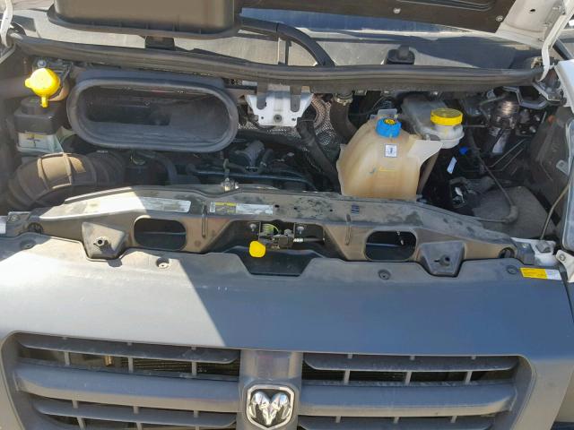 3C6TRVCG6JE112990 - 2018 RAM PROMASTER 白色 照片 7