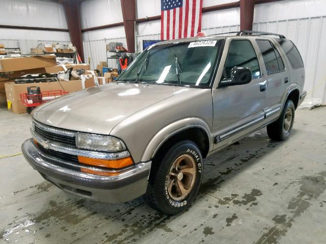 1GNCS13W0W2274560 - 1998 CHEVROLET BLAZER GOLD photo 2