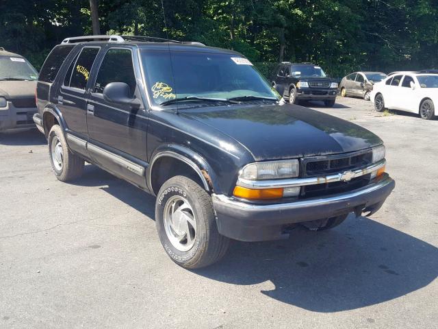 1GNDT13W9W2205383 - 1998 CHEVROLET BLAZER BLACK photo 1