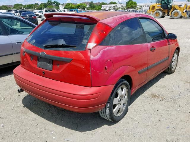3FAFP31303R151379 - 2003 FORD FOCUS ZX3 RED photo 4