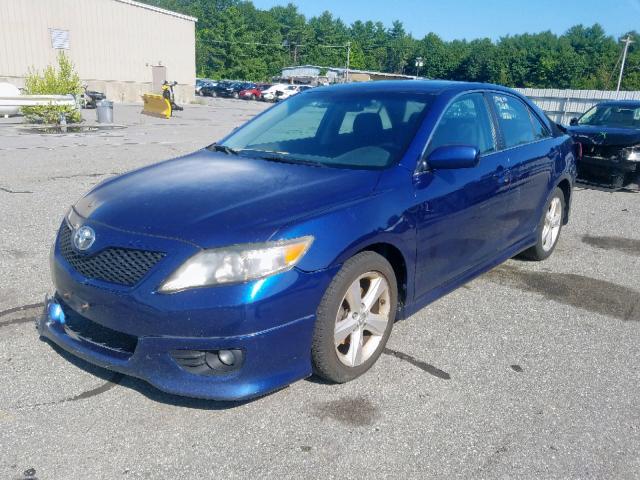 4T1BF3EK0AU522538 - 2010 TOYOTA CAMRY BASE BLUE photo 2