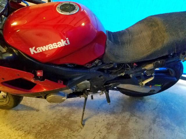 JKAZX4E1XYB515965 - 2000 KAWASAKI ZX600 E RED photo 9