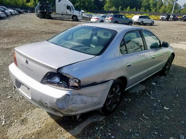 19UUA56621A017905 - 2001 ACURA 3.2TL SILVER photo 4