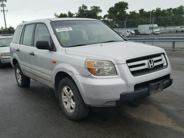 5FNYF18196B005728 - 2006 HONDA PILOT LX SILVER photo 1