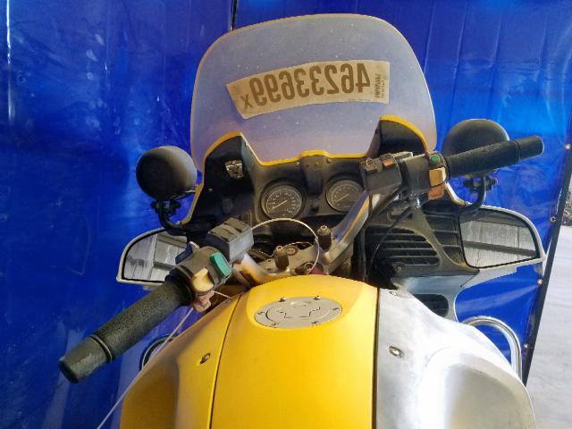 WB10418A61ZC70175 - 2001 BMW R1100 RT YELLOW photo 5