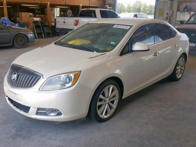 1G4PR5SK2D4240905 - 2013 BUICK VERANO CON WHITE photo 2