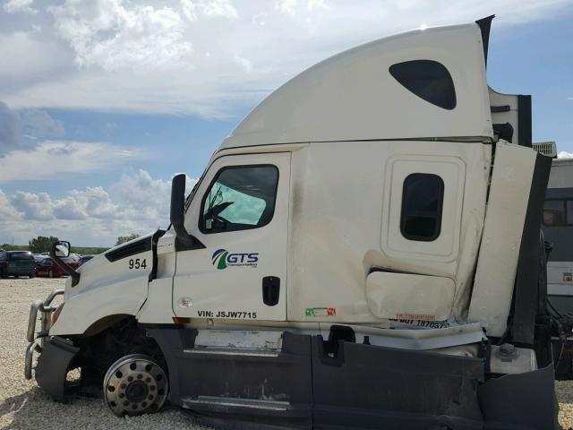 3AKJHHDR5JSJW7715 - 2018 FREIGHTLINER CASCADIA 1 WHITE photo 9