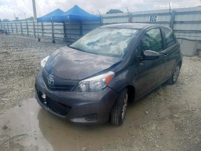 VNKJTUD39EA008520 - 2014 TOYOTA YARIS GRAY photo 2