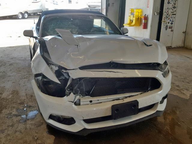 1FATP8FFXG5310517 - 2016 FORD MUSTANG GT WHITE photo 9