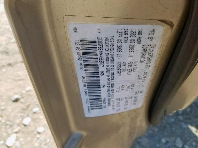 2C8GF68404R592517 - 2004 CHRYSLER PACIFICA TAN photo 10