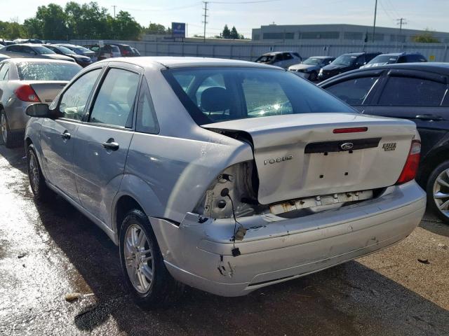 1FAFP34N37W331827 - 2007 FORD FOCUS ZX4 SILVER photo 3