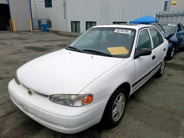 1Y1SK5481WZ410273 - 1998 CHEVROLET GEO PRIZM WHITE photo 2