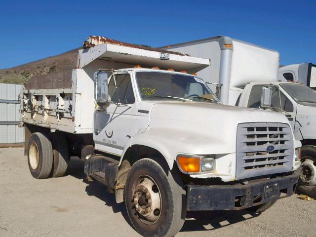 1FDPF80C1WVA15376 - 1998 FORD F800 WHITE photo 1