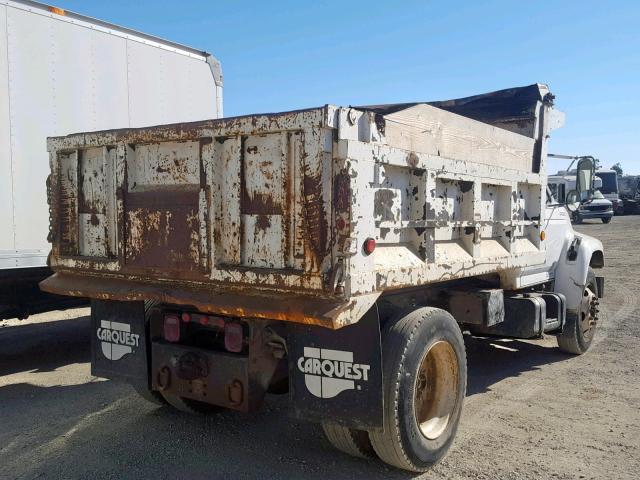 1FDPF80C1WVA15376 - 1998 FORD F800 WHITE photo 4