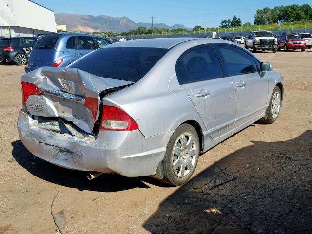 2HGFA1F57BH308850 - 2011 HONDA CIVIC LX فضي صورة 4