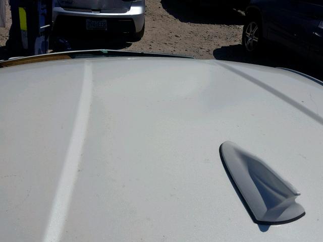 JF1ZNAA11D2710336 - 2013 TOYOTA SCION FR-S WHITE photo 9