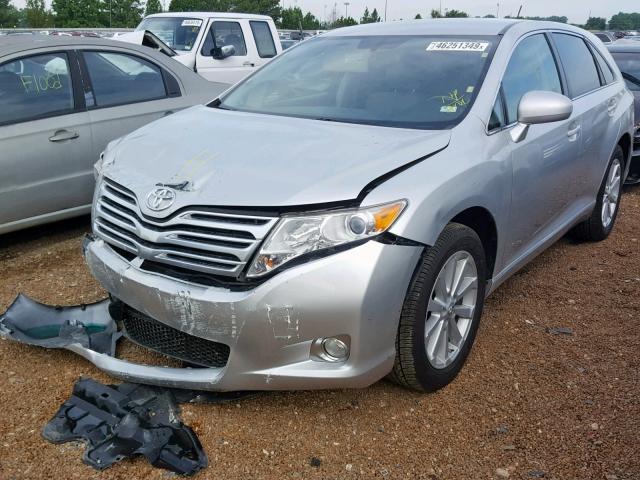 4T3ZA3BB2AU021899 - 2010 TOYOTA VENZA SILVER photo 2