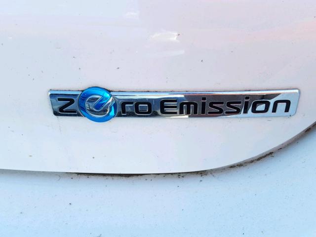 1N4AZ0CP1DC424705 - 2013 NISSAN LEAF S WHITE photo 9