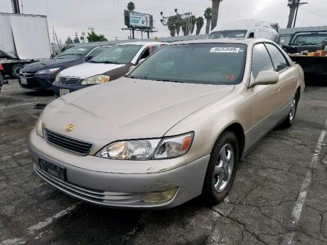 JT8BF28G8X0182785 - 1999 LEXUS ES 300 GOLD photo 2