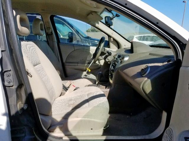 1G8AJ58F07Z209715 - 2007 SATURN ION LEVEL WHITE photo 5