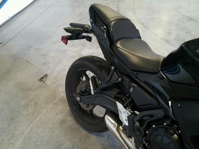 JKAEXEJ14HDA01062 - 2017 KAWASAKI EX650 J 黑色 照片 6