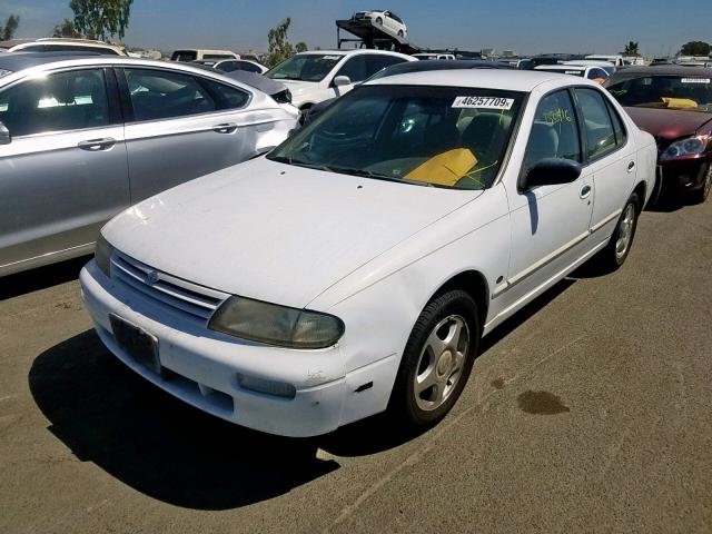 1N4BU31D7VC263050 - 1997 NISSAN ALTIMA XE WHITE photo 2