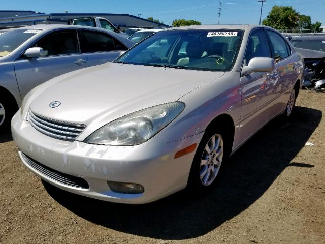 JTHBF30G620036556 - 2002 LEXUS ES 300 SILVER photo 2