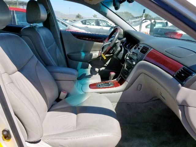 JTHBF30G620036556 - 2002 LEXUS ES 300 SILVER photo 5