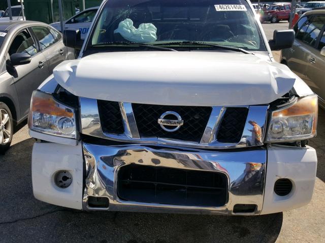 1N6BA0CH9BN310268 - 2011 NISSAN TITAN S WHITE photo 9