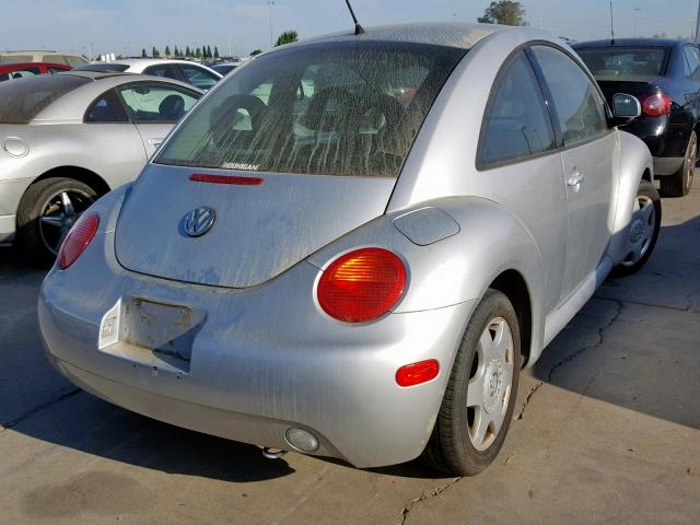 3VWCC21C0YM491135 - 2000 VOLKSWAGEN NEW BEETLE ვერცხლისფერი ფოტო 4