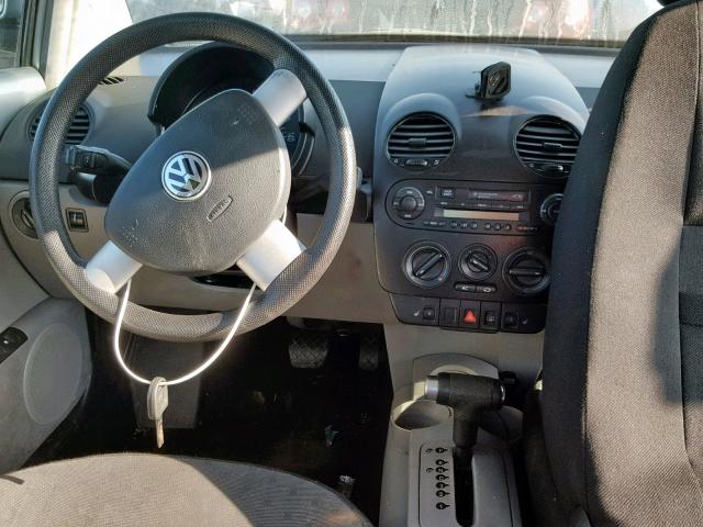 3VWCC21C0YM491135 - 2000 VOLKSWAGEN NEW BEETLE ვერცხლისფერი ფოტო 9