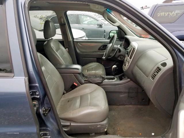 1FMYU93165KB43316 - 2005 FORD ESCAPE XLT BLUE photo 5