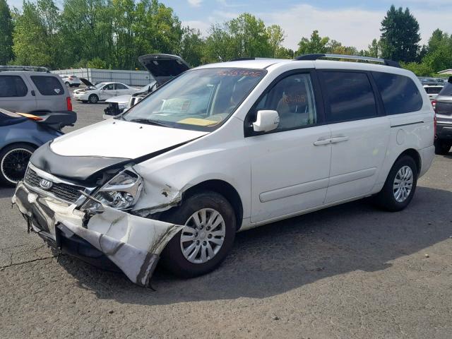 KNDMG4C79C6455797 - 2012 KIA SEDONA LX WHITE photo 2