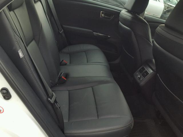 4T1BK1EB2JU275717 - 2018 TOYOTA AVALON XLE WHITE photo 6