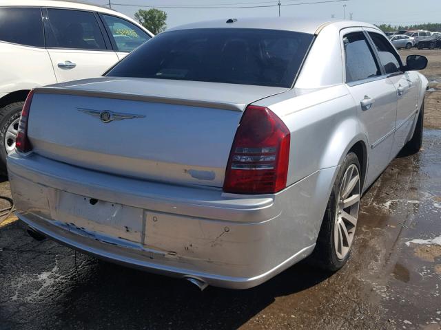 2C3LA73W16H217827 - 2006 CHRYSLER 300C SRT-8 SILVER photo 4