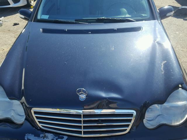 WDBRF40JX4A549936 - 2004 MERCEDES-BENZ C 230K SPO BLUE photo 7